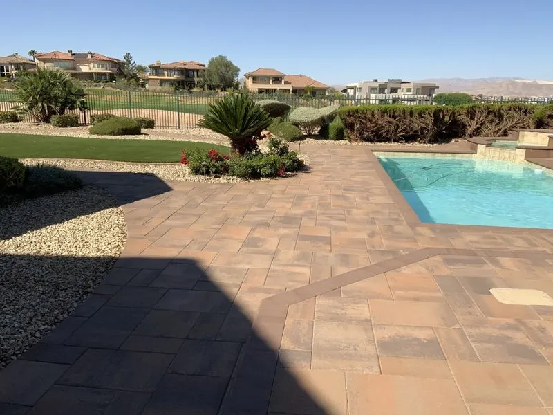 Cool travertine pool deck in Las Vegas