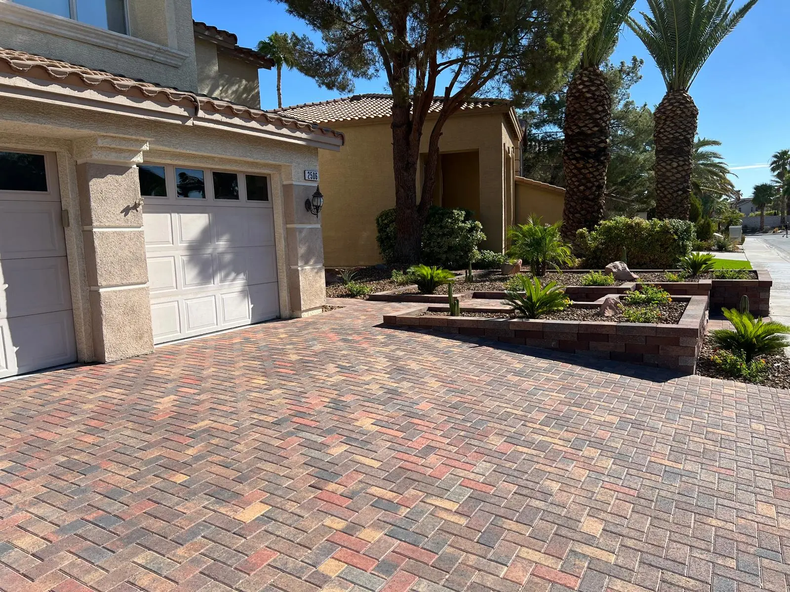 Paver driveway in Las Vegas laid in a herringbone paver pattern
