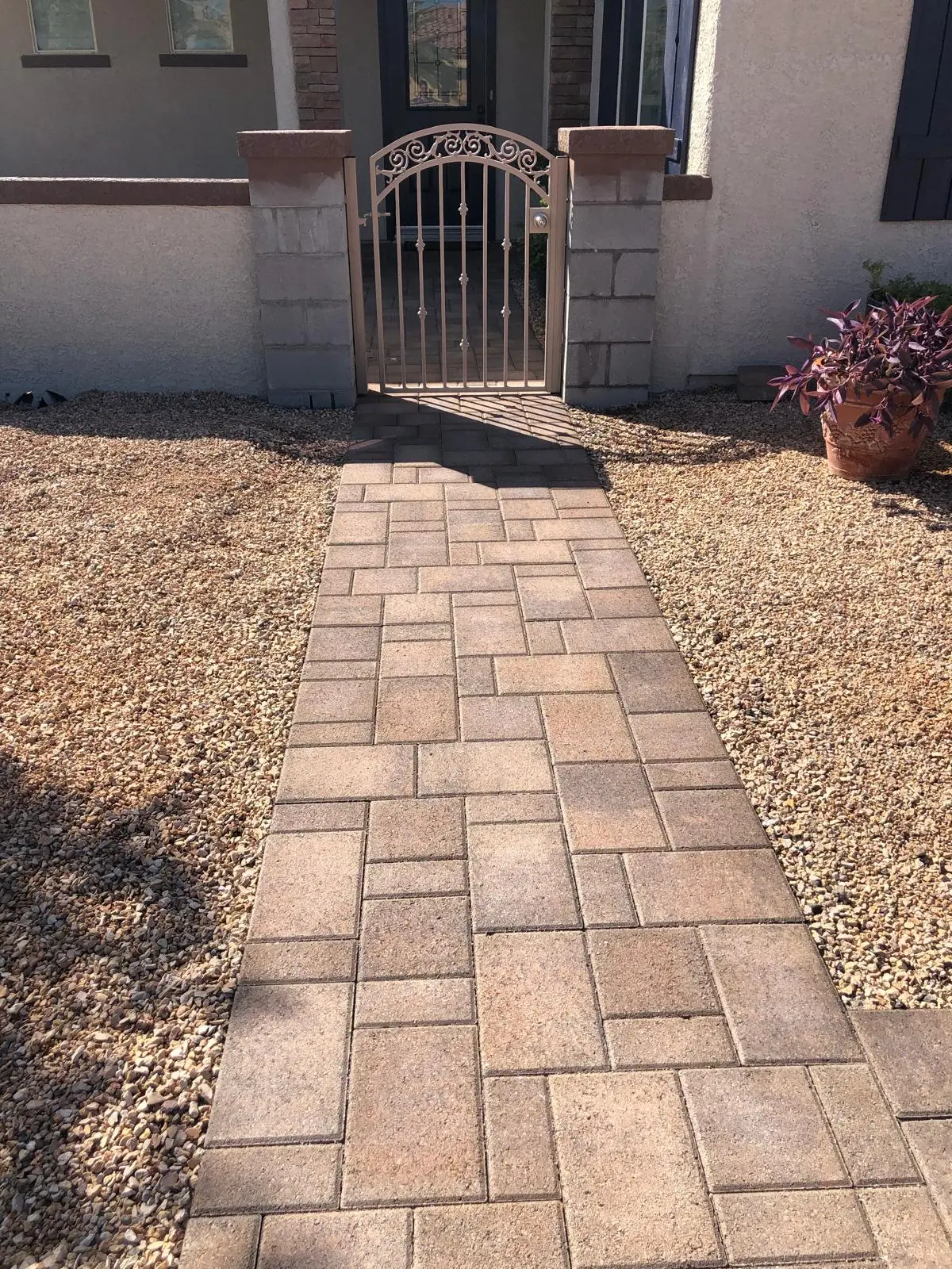 Paver entryway in Las Vegas with matching walkway pavers