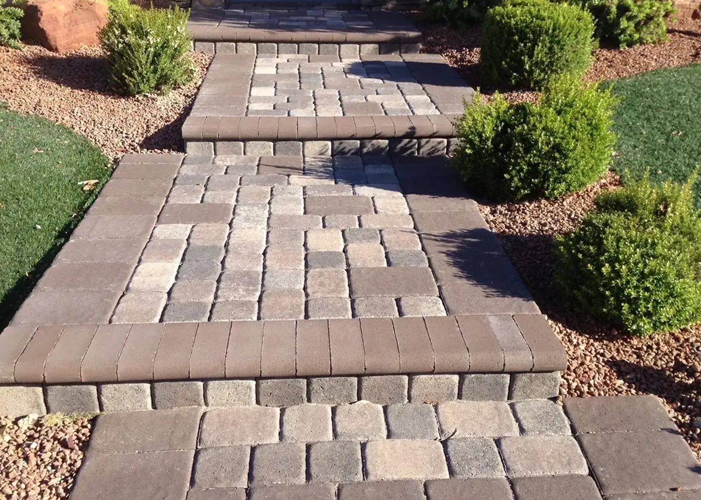 Paver steps in Las Vegas connecting split-level outdoor spaces